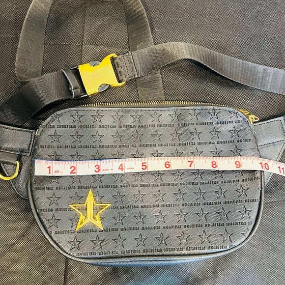 🔥Jeffree Start Fanny Bag🔥 - Picture 7 of 9